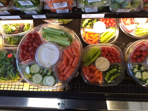 Grocery Store «Grand Food Center», reviews and photos, 606 Green Bay Rd, Winnetka, IL 60093, USA