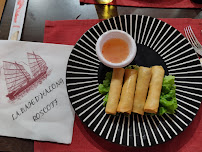 Rouleau de printemps du Restaurant vietnamien La Baie d' Halong à Roscoff - n°10