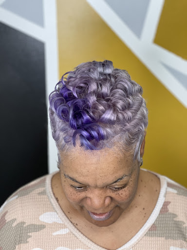 Beauty Salon «SD Luxuri Salon & Beauty Bar», reviews and photos, 602 Southside Commercial Pkwy, Jonesboro, GA 30236, USA