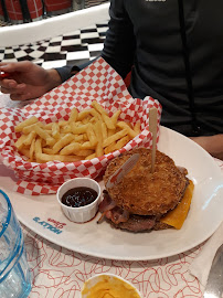 Cheeseburger du Restaurant Holly's Diner à Puilboreau - n°16