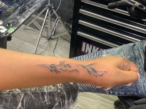 Ear Piercing Service «INKAHOLIK TATTOOS», reviews and photos, 8367 SW 40th St, Miami, FL 33155, USA