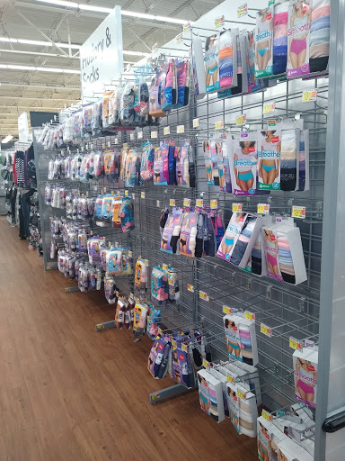 Department Store «Walmart Supercenter», reviews and photos, 340 Norman Dr, Valdosta, GA 31601, USA