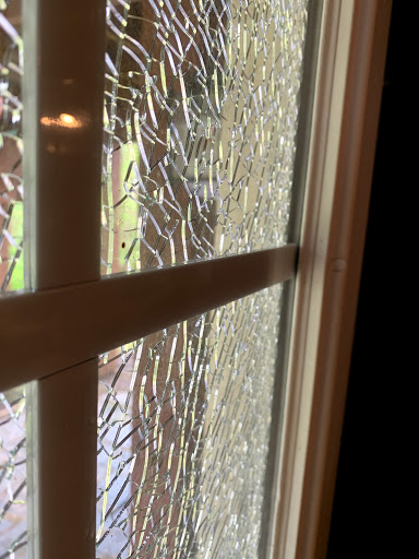 Glass & Mirror Shop «Charlottesville Glass & Mirror», reviews and photos, 1428 E High St, Charlottesville, VA 22902, USA