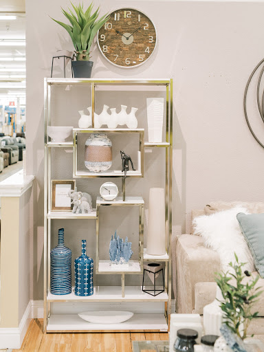 Furniture Store «BT Furnishings», reviews and photos, 4350 Gannon Ln, Dallas, TX 75237, USA