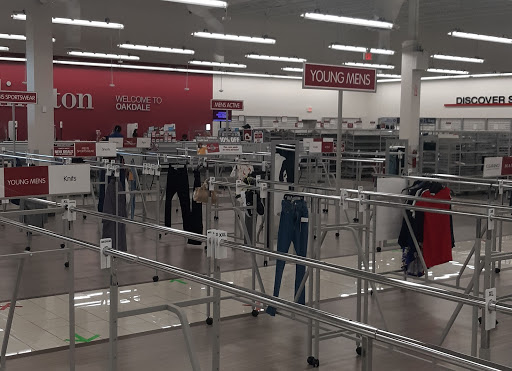 Shopping Mall «Oakdale Village Shopping Center», reviews and photos, 8301 3rd St N, St Paul, MN 55128, USA