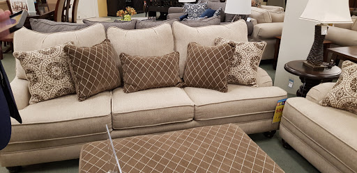 Furniture Store «Raymour & Flanigan Furniture and Mattress Store», reviews and photos, 1314 US-22, Phillipsburg, NJ 08865, USA