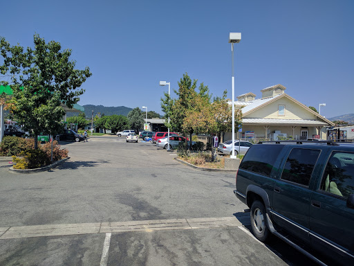 Coffee Shop «Starbucks», reviews and photos, 1198 S Cloverdale Blvd, Cloverdale, CA 95425, USA