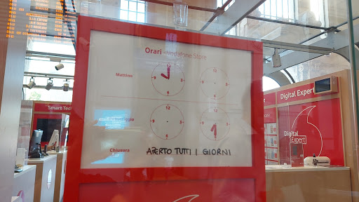 Vodafone Store | Stazione Centrale Milano