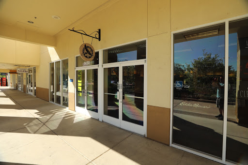 Clothing Store «Eddie Bauer», reviews and photos, 13000 Folsom Blvd #1450, Folsom, CA 95630, USA