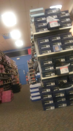 Shoe Store «Shoe Carnival», reviews and photos, 4615 Lafayette Rd, Indianapolis, IN 46254, USA