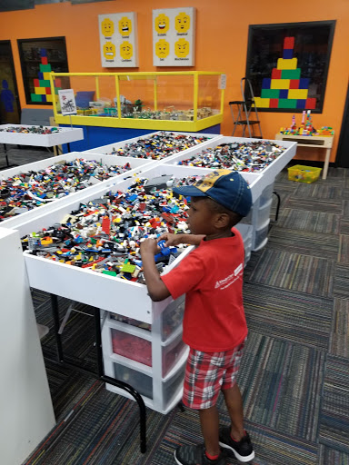 Toy Store «Bricks & Minifigs San Antonio», reviews and photos, 21850 Bulverde Rd #102, San Antonio, TX 78259, USA