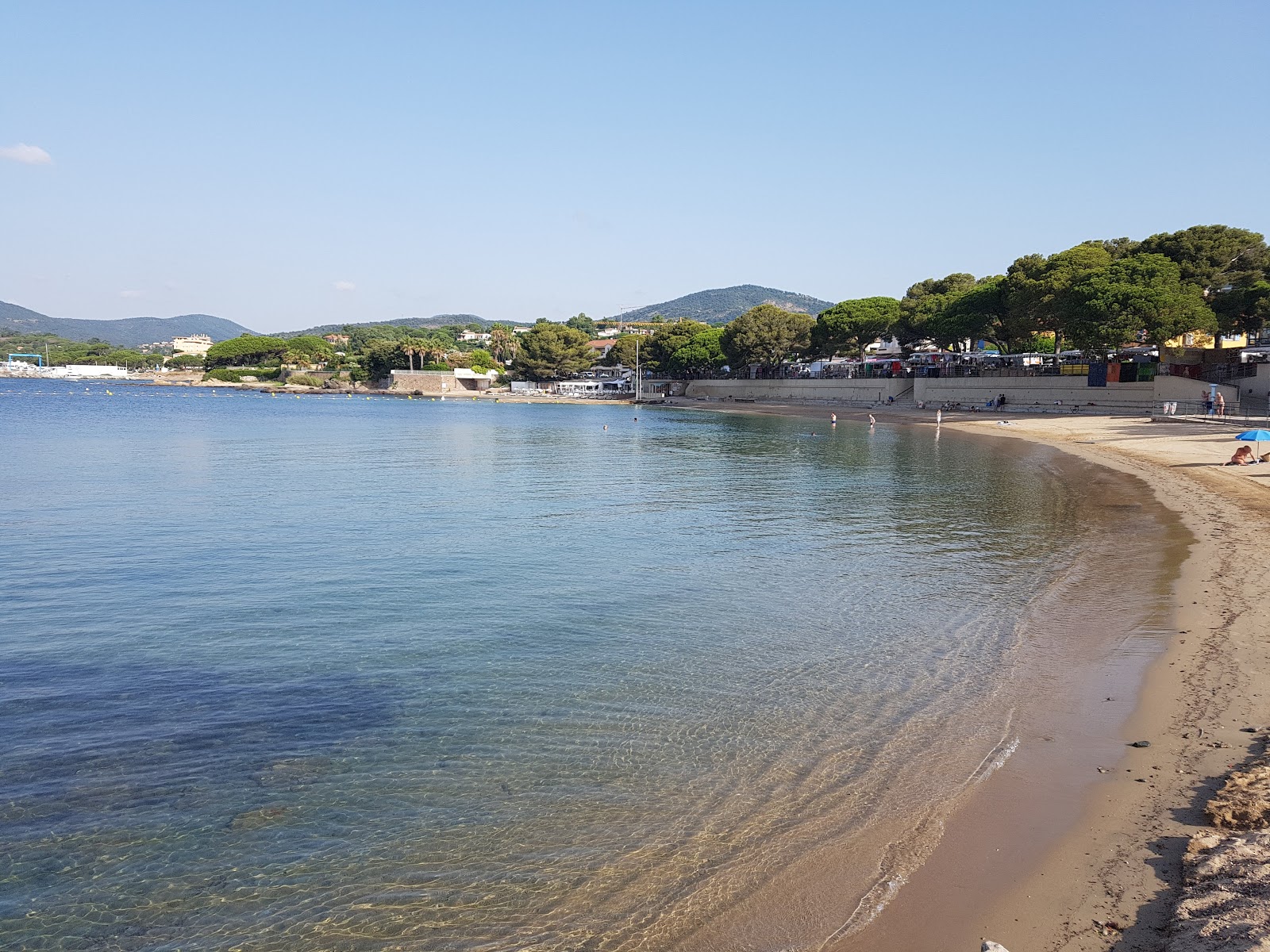 Foto von San Peire Strand mit beiger sand Oberfläche