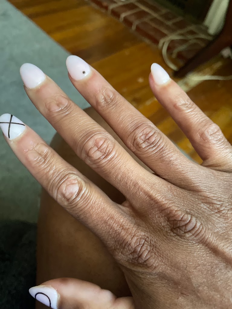 Lee Spa Nails 36801