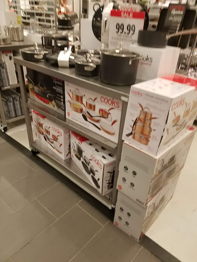 Shopping Mall «Edison Mall», reviews and photos, 4125 Cleveland Ave, Ft Myers, FL 33901, USA