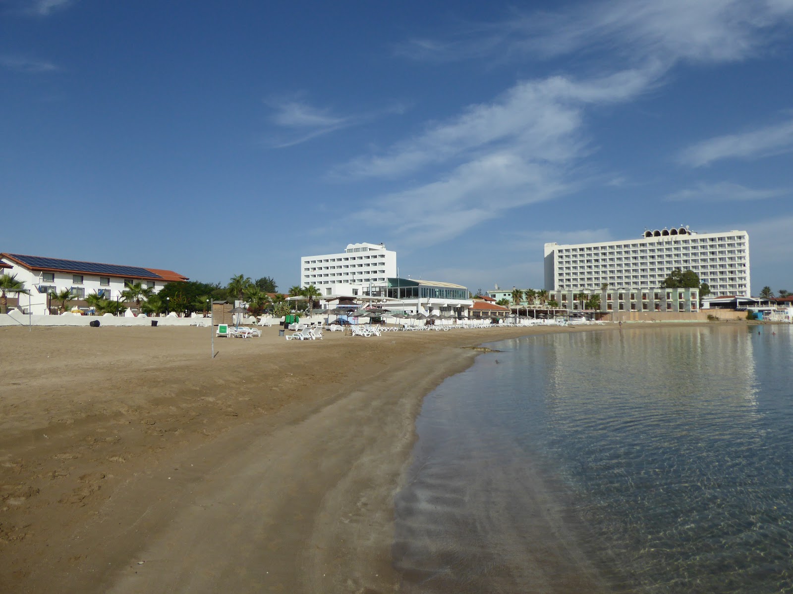 Photo de Plage de Salamis avec #44