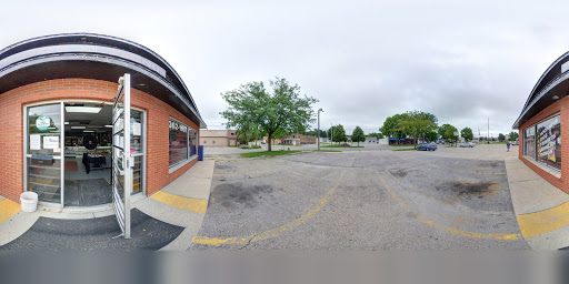 Tobacco Shop «Things N Things», reviews and photos, 621 Center Point Rd NE, Cedar Rapids, IA 52402, USA