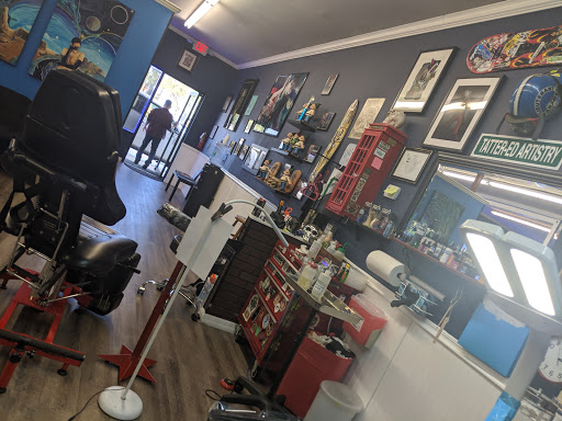 Tattoo Shop «Legacy Blue Tattoo Studio», reviews and photos, 39318 US Hwy 19 N, Tarpon Springs, FL 34689, USA