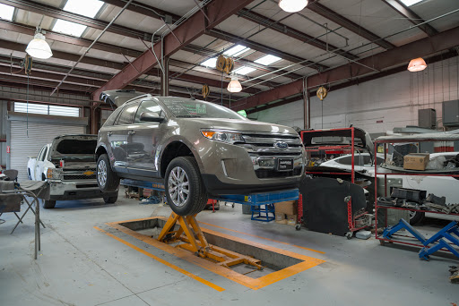 Auto Body Shop «AutoNation Collision Center Fort Myers», reviews and photos, 2555 Colonial Blvd, Fort Myers, FL 33907, USA