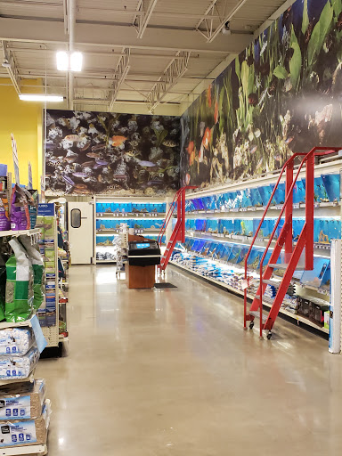 Pet Supply Store «PetSmart», reviews and photos, 159 N Weber Rd, Bolingbrook, IL 60490, USA
