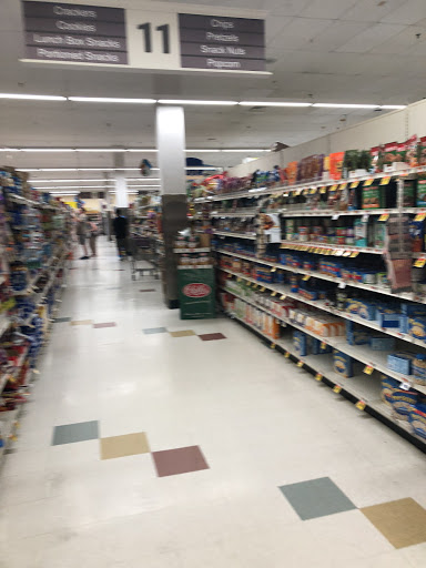 Grocery Store «Stop & Shop», reviews and photos, 653 Hillside Avenue, New Hyde Park, NY 11040, USA