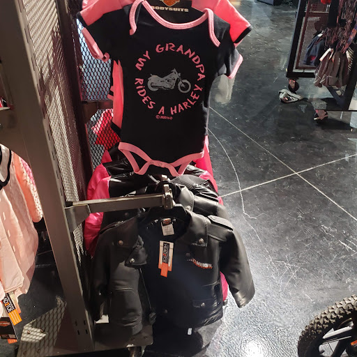 Harley-Davidson Dealer «Chicago Harley-Davidson», reviews and photos, 2929 Patriot Blvd, Glenview, IL 60026, USA