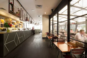 Gramercy Bar And Kitchen image