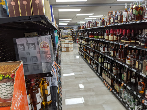 Wine Store «Hyde Park Wine & Spirits», reviews and photos, 2719 Madison Rd, Cincinnati, OH 45209, USA