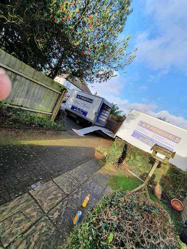 Comments and reviews of L&P Removals