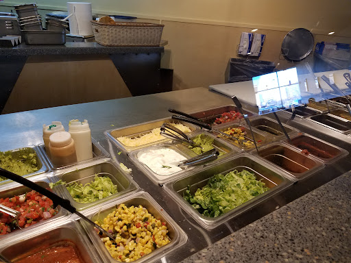 Mexican Restaurant «QDOBA Mexican Eats», reviews and photos, 1408 E Golf Rd A, Schaumburg, IL 60173, USA