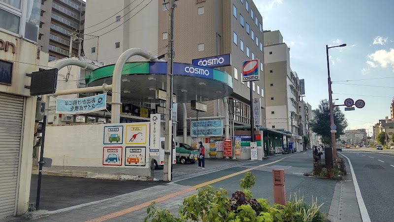 カースタレンタカー高知県庁前店
