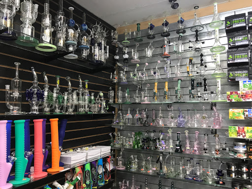 Tobacco Shop «Tower Zone Smoke Shop», reviews and photos, 2717 Contra Loma Blvd, Antioch, CA 94509, USA