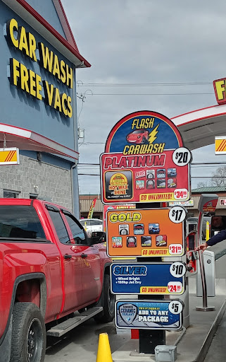 Flash Car Wash en Waterbury