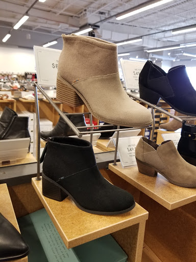 Shoe Store «DSW Designer Shoe Warehouse», reviews and photos, 343 Mount Hope Avenue, Rockaway, NJ 07866, USA