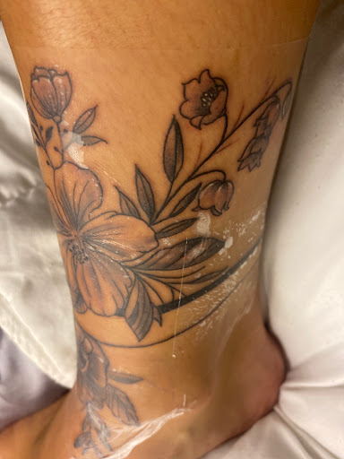 Tattoo Shop «White Lotus Tattoo & Fine Art», reviews and photos, 59 Main St, Toms River, NJ 08753, USA