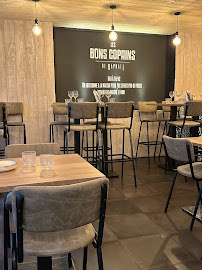 Atmosphère du Restaurant de tapas Les Bons Copains de Raphael à Lyon - n°7