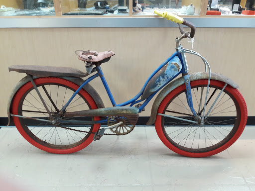 Pawn Shop «Parkway Jewelry and Loan Pawn Shop», reviews and photos, 4006 W Plano Pkwy, Plano, TX 75093, USA