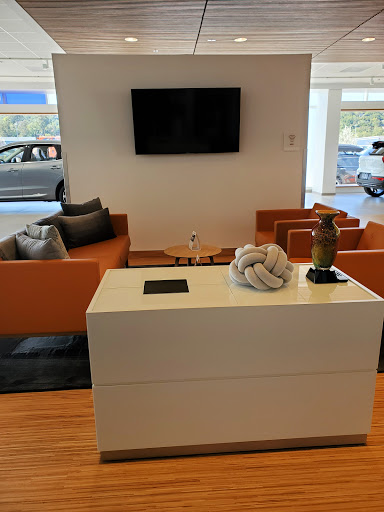 Volvo Dealer «Volvo Cars Marin», reviews and photos, 195 Casa Buena Dr, Corte Madera, CA 94925, USA