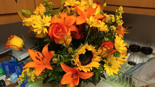 Florist «ADOLFOS CREATION», reviews and photos, 505 Peters Creek Pkwy, Winston-Salem, NC 27101, USA