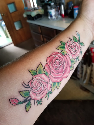 Tattoo Shop «Needle Masters Tattoo Studio», reviews and photos, 5801 Telegraph Rd, Toledo, OH 43612, USA