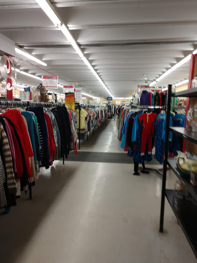 Thrift Store «Southern Thrift Store», reviews and photos, 5010 Charlotte Ave, Nashville, TN 37209, USA