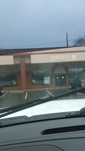 Pet Supply Store «Petco Animal Supplies», reviews and photos, 9687 Kenwood Rd, Blue Ash, OH 45242, USA
