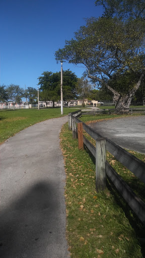 Park «Arcola Lakes Park», reviews and photos, 1301 NW 83rd St, Miami, FL 33147, USA