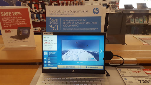 Office Supply Store «Staples», reviews and photos, 855 Central Park Ave, Scarsdale, NY 10583, USA