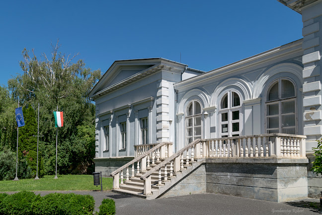 Értékelések erről a helyről: Kiskastély - Művészetek Háza Nagykanizsa, Nagykanizsa - Múzeum