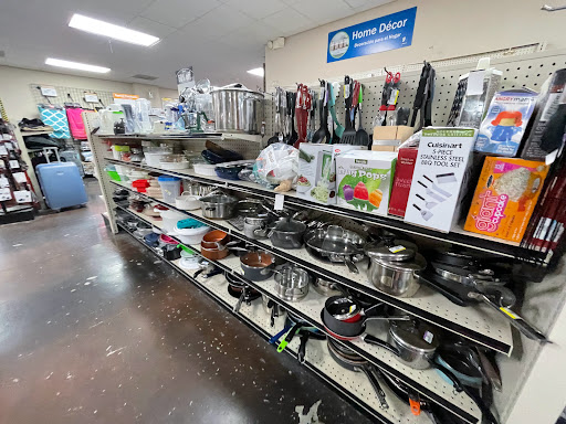 Thrift Store «Goodwill Retail & Donation Center», reviews and photos