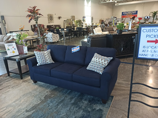 Outlet Store «Rooms To Go Outlet Furniture Store - Pearl River», reviews and photos, 63295 Old Military Rd, Pearl River, LA 70452, USA