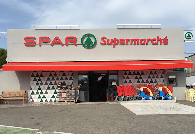 Supermarché Spar casino à Cargèse