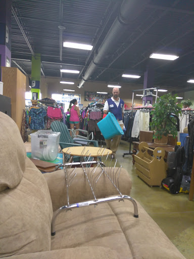 Thrift Store «Goodwill», reviews and photos, 1795 Sunshadow Dr, Casselberry, FL 32806, USA