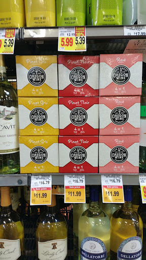 Grocery Store «Fred Meyer», reviews and photos, 19200 SW Martinazzi Ave, Tualatin, OR 97062, USA