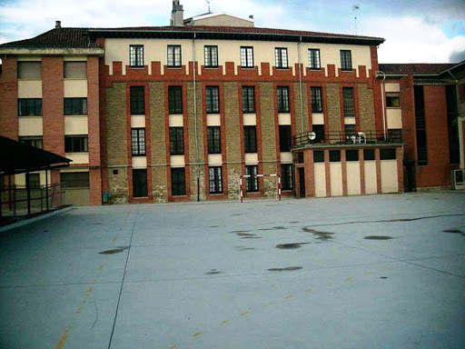 Escuela Politécnica Navarra, Escuela vocacional en Pamplona,Navarra
